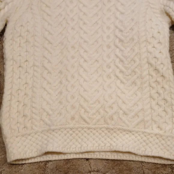 Chic Cream Cable Knit Turtleneck Sweater - Picture 4 of 7